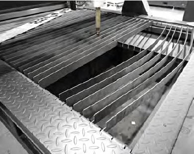 Станок плазменной резки с ЧПУ 3015 (рис.1)