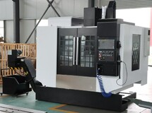 Вертикально-фрезерный обрабатывающий центр VMC855 с ЧПУ Fanuc (подготовлен к установке 4 оси) миниатюра №1