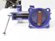 Тиски слесарные 