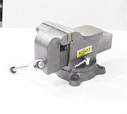 Тиски слесарные 