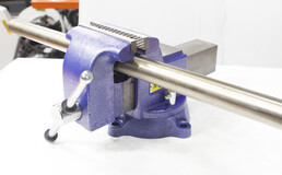 Тиски слесарные 