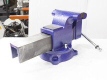 Тиски слесарные 