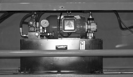 Гильотина гидравлическая Stalex HQ01-2x1320B миниатюра №2