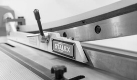 Гильотина механическая сабельного типа Stalex KHS-1250 миниатюра №1