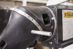 Широкоуниверсальный фрезерный станок Stalex MUF150 Servo миниатюра №16