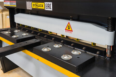 Гильотина электромеханическая Stalex SBJB 3x1500 миниатюра №2